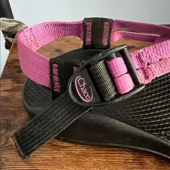 Women's Chaco Pink and Black Sandals- size 4 - Picture 2 of 5
